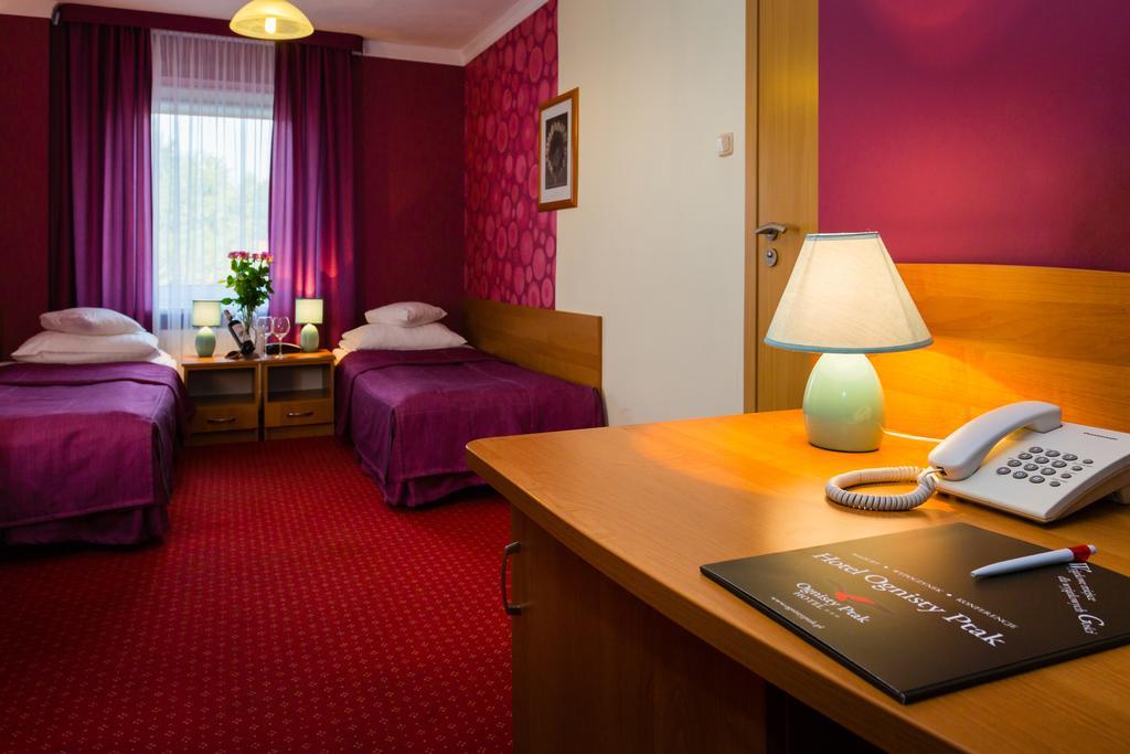 Hotel Ognisty Ptak Wegorzewo Exterior photo